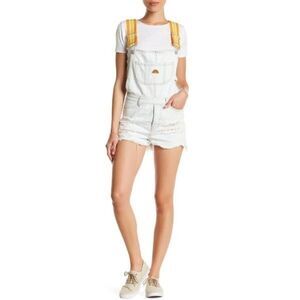 NWOT C&C California Robin Distressed‎ Denim Shortall w. Pins Size S